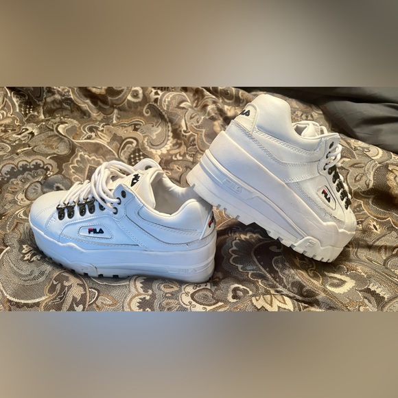 Fila platform sneaker - Picture 2 of 6